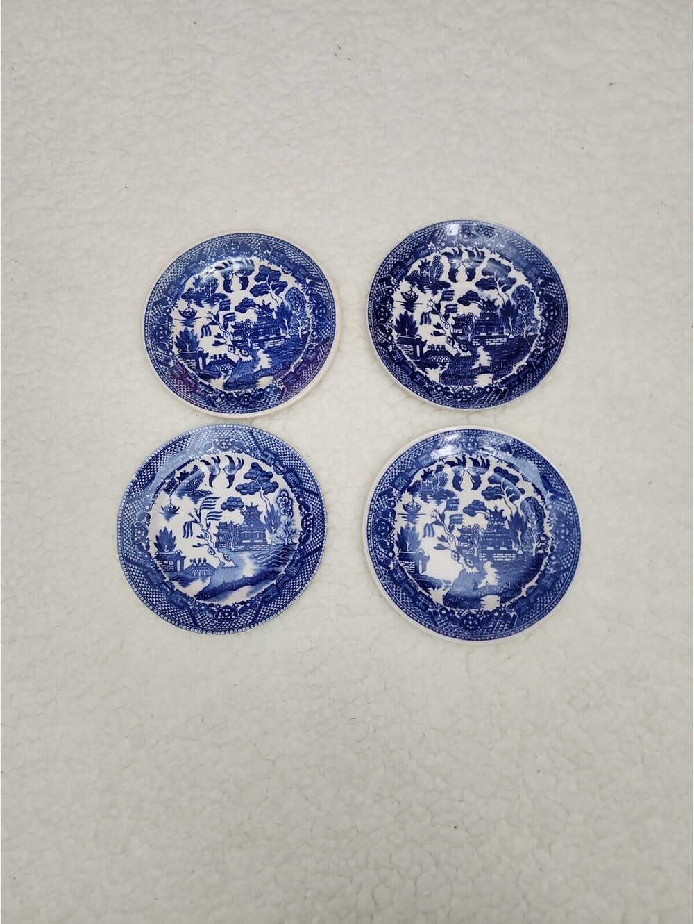 Set Of 4 Vintage blue willow porcelain saucer made in Japan circa 1920 1930 6"×